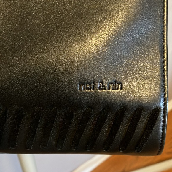 Stylish Parisian Leather Black Bag by French brand Nat & Nin - Picture 4 of 9